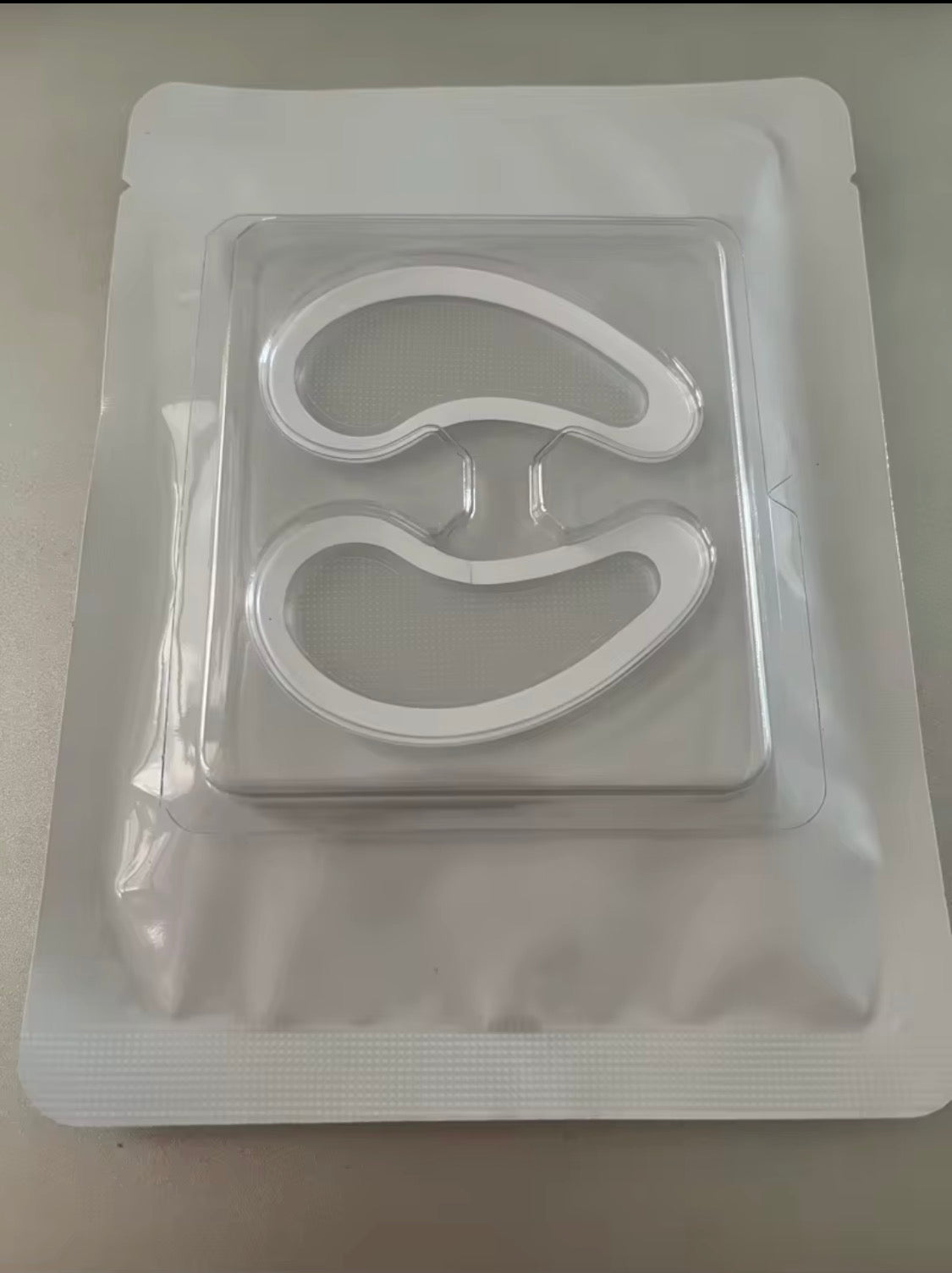 Hyaluronic Acid & Peptides Microneedle Eye & Face Patches – Micro-Crystal Anti-Wrinkle Treat